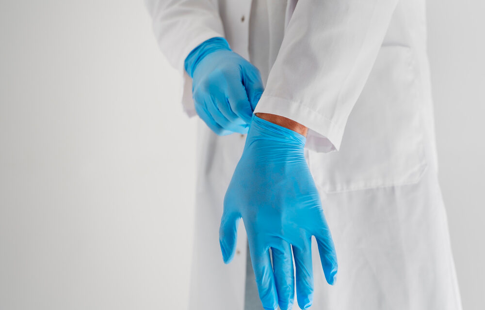 Understanding the Differences between Sterile and Non-Sterile Gloves